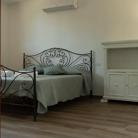 La Frusta Villa Magione