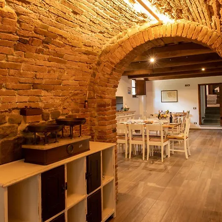 La Frusta Villa Magione